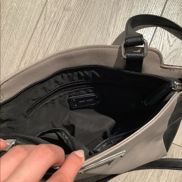 Nine West Shoulder Bag - Picture 4 of 4